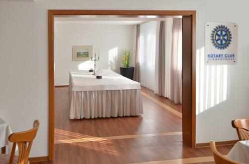 Centra Hotel