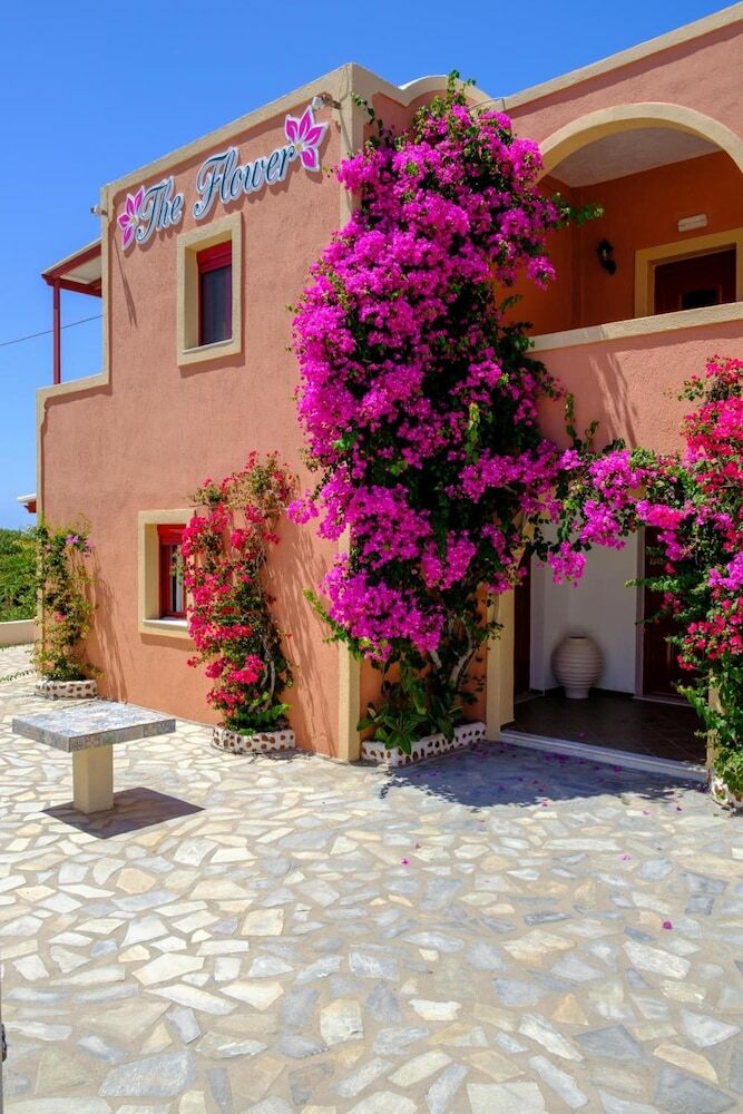 Hotel Pension The Flower