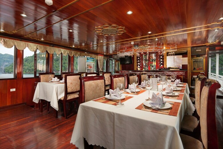 Lan Ha Legend Cruise