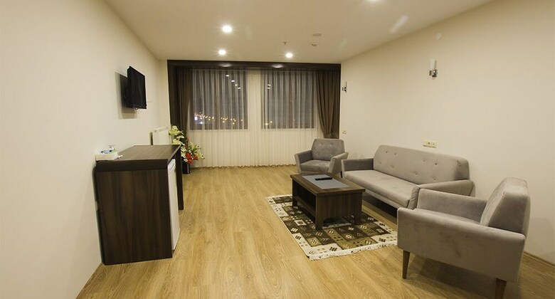 Liva Hotel