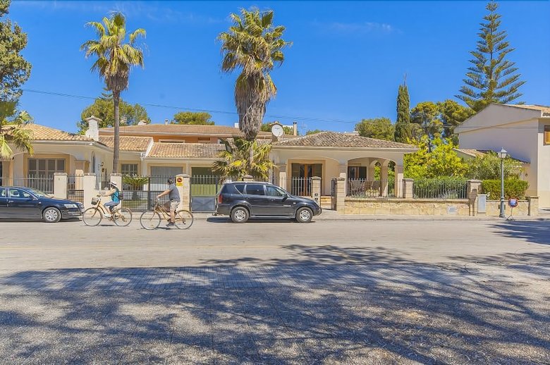 Villa Anecs