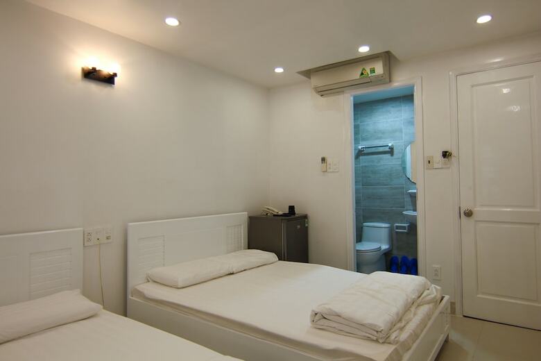 Hotel Full House Hostel