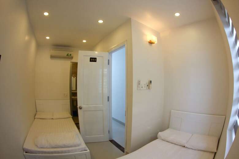 Hotel Full House Hostel