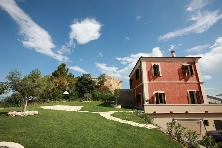 Villa Mascitti B&B