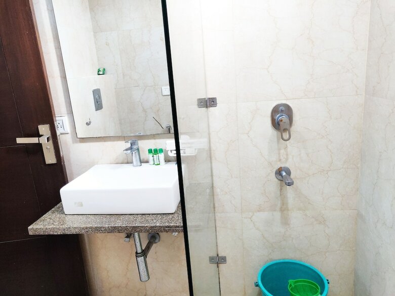 Bodhgaya Seven Inn Hotel N Restaurant
