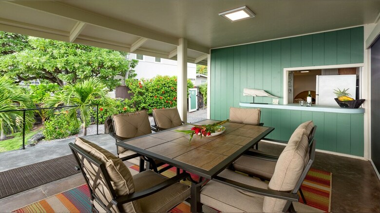 Honl's Beach Hale (big Island) By Redawning