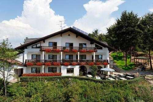 Hostal Pension Bergstub`n