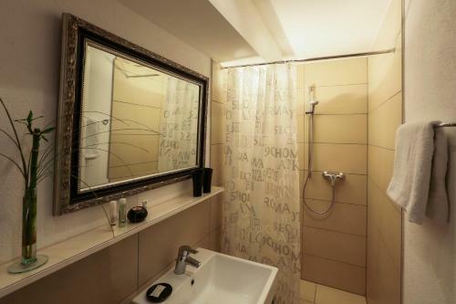 Hostal Studio 14/2