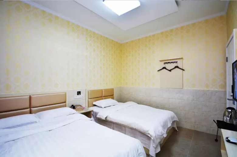 Luhuai Hotel