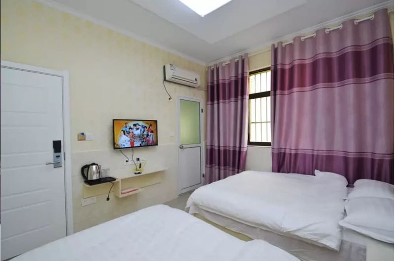 Luhuai Hotel