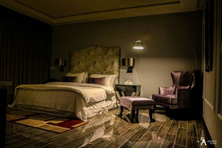 5th Avenue Hotel
