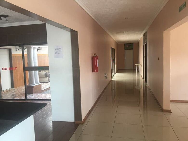 Hotel Eagle Suites Guest House