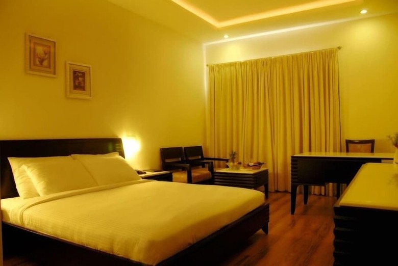 Hotel Lahari Resorts