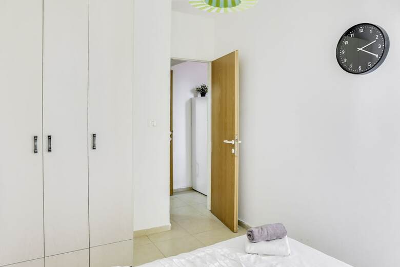 Central Apartment By Rothschild & Market