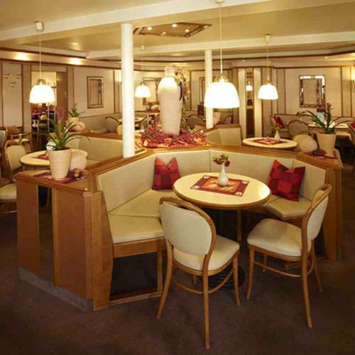 Hotel Garni Caf� R�pple