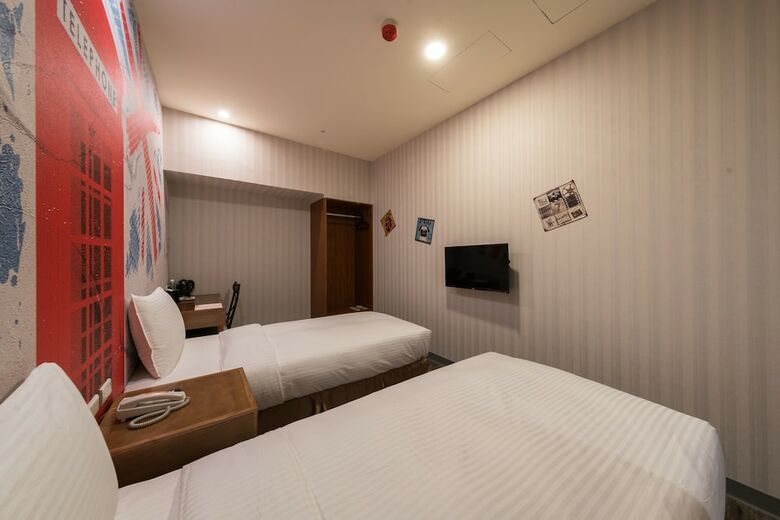 Skyone Hotel