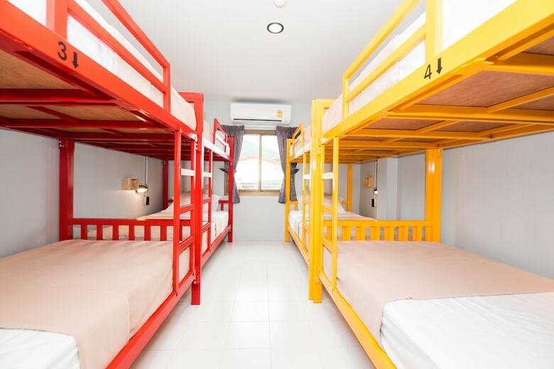 Hostal Tp Hostel Kata Beach Phuket