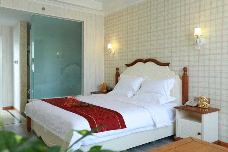 Shanglin Junhao Holiday Hotel
