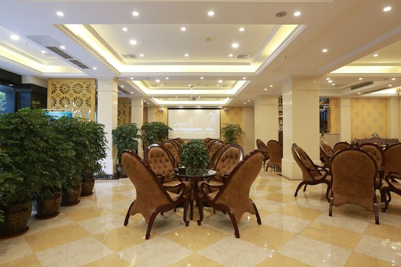 Shanglin Junhao Holiday Hotel