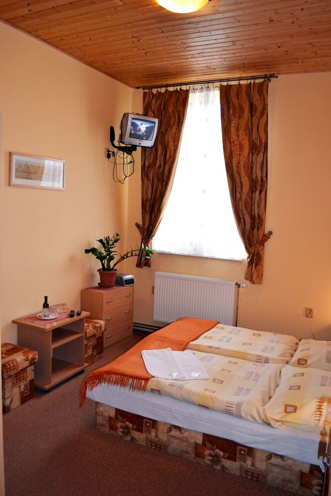 Pension Penzi�n Manderlak