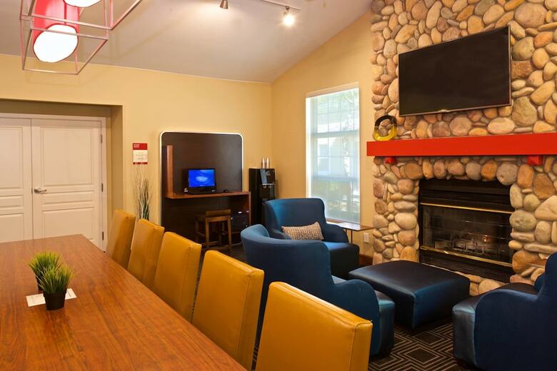 Aparthotel Towneplace Suites By Marriott Seattle Southcenter