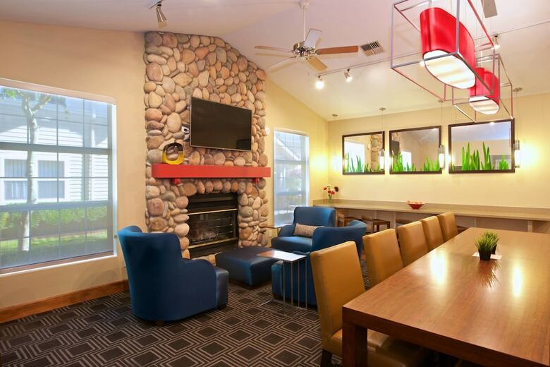 Aparthotel Towneplace Suites By Marriott Seattle Southcenter