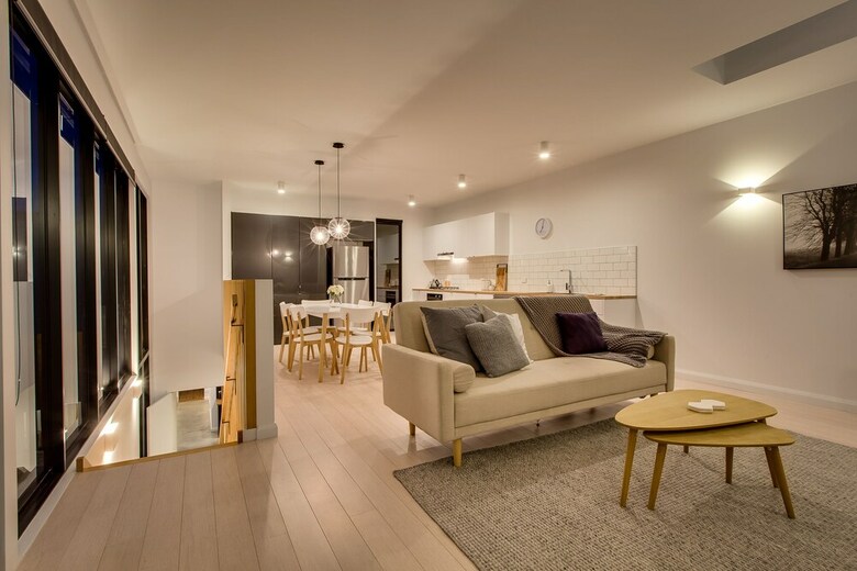 White Room Apartments