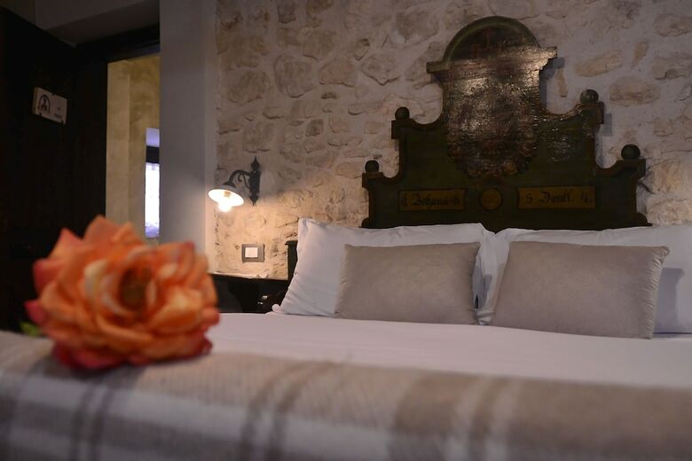 Hotel Robur Marsorum Albergo Diffuso