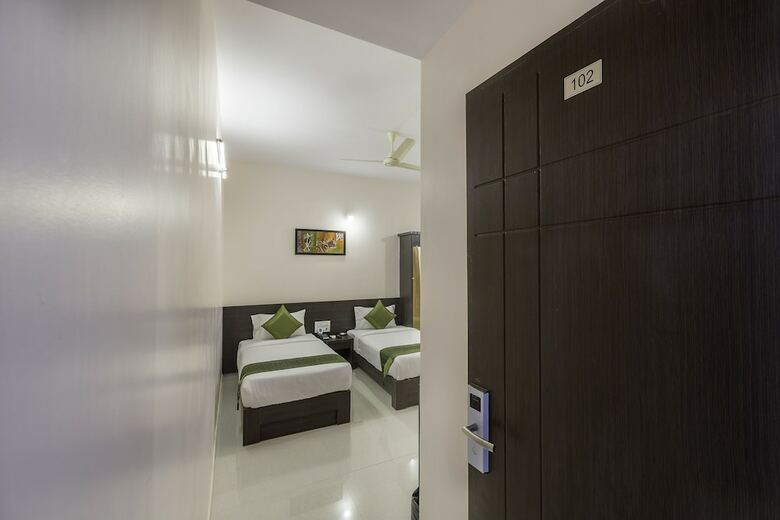 Hotel Premium Hoppers Stop