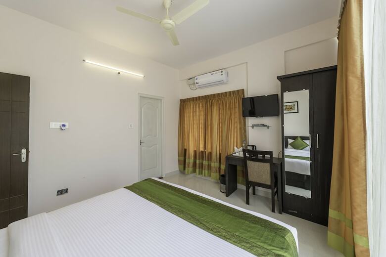 Hotel Premium Hoppers Stop