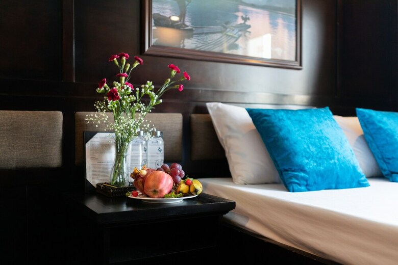 Swan Cruises Halong