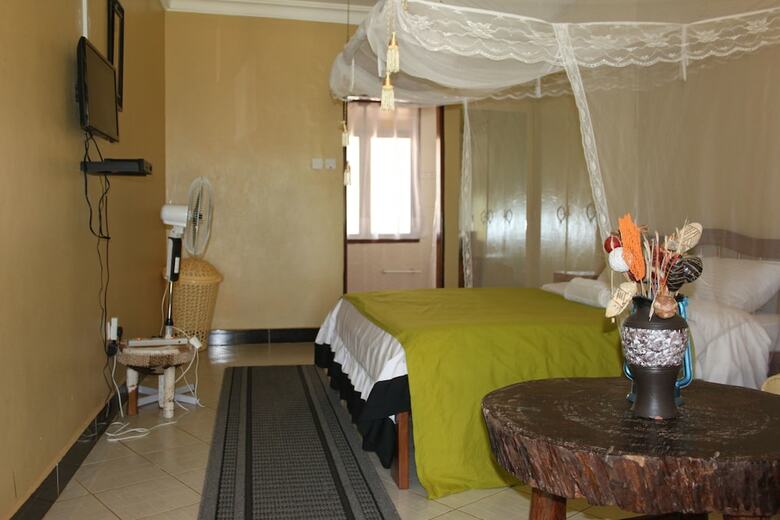 Bed & Breakfast Serene Guest House