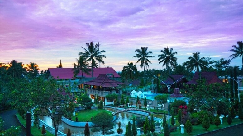 Hotel Grand Harvest Resort And Villas