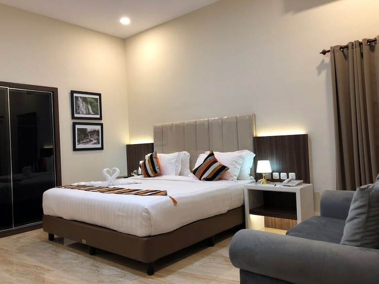 Hotel Grand Harvest Resort And Villas