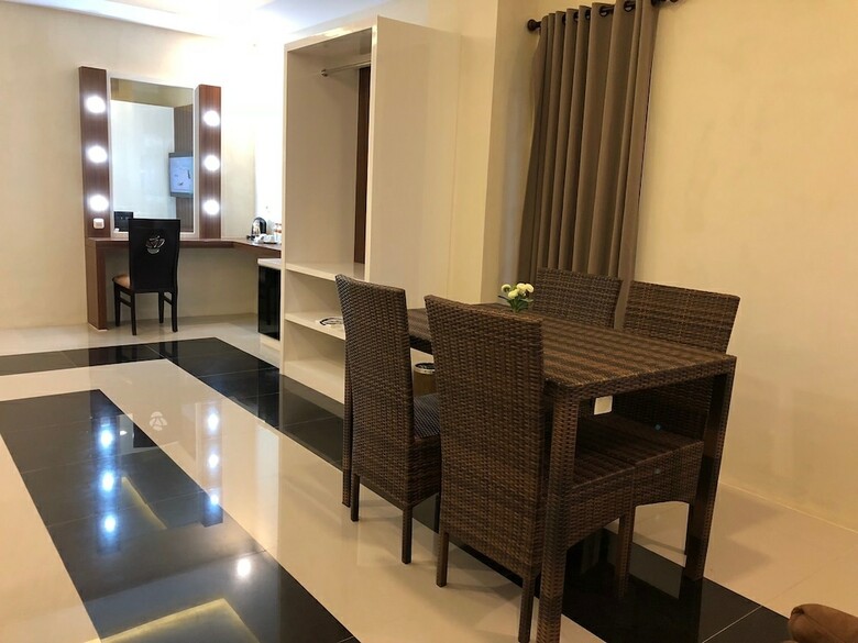 Hotel Grand Harvest Resort And Villas