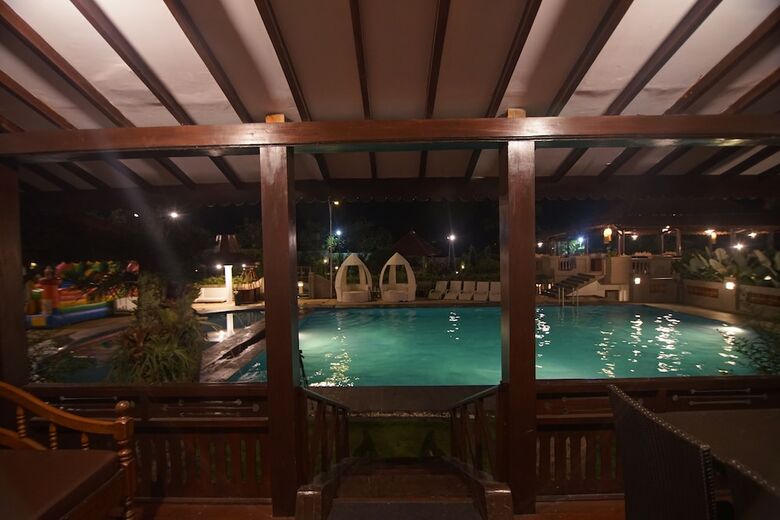 Hotel Grand Harvest Resort And Villas
