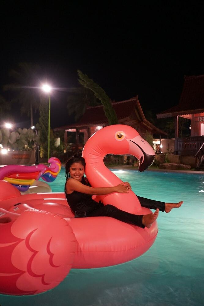 Hotel Grand Harvest Resort And Villas