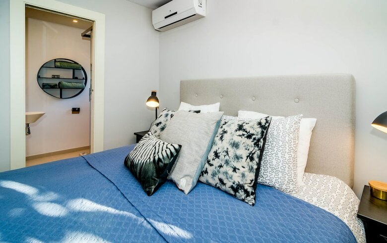 As12 Luxury 3 Bedroom Apartment Roomservice