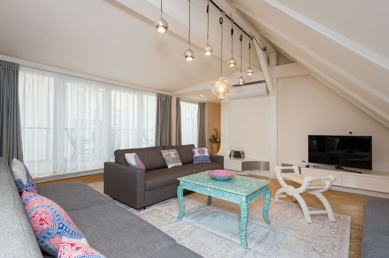 Empirent Design Apartments