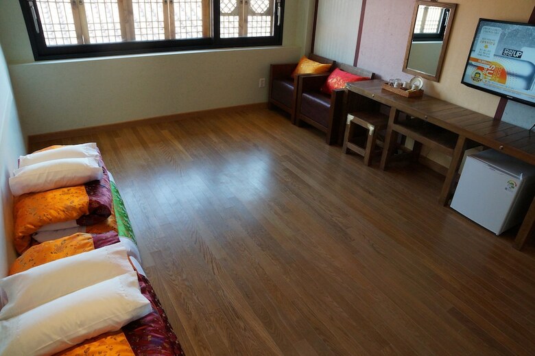Jeonju Hanok Taejogung Hotel
