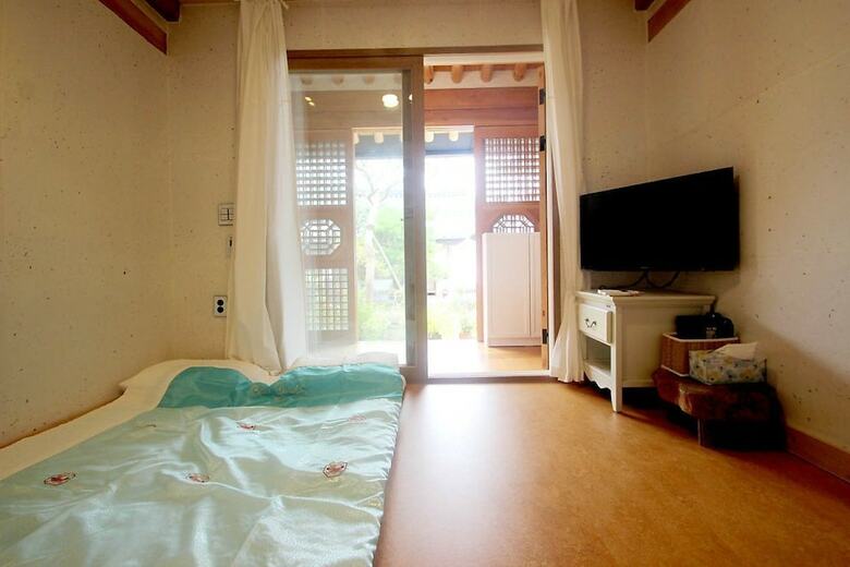 Hotel Jeonjuhanokvillage Sarangnamoo