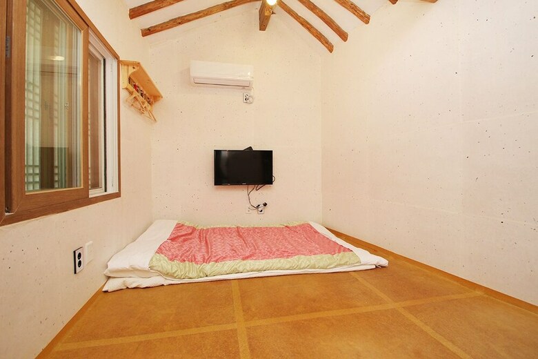 Hotel Jeonjuhanokvillage Sarangnamoo