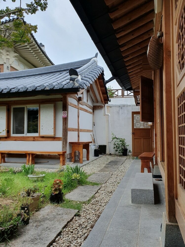 Hotel Jeonjuhanokvillage Sarangnamoo