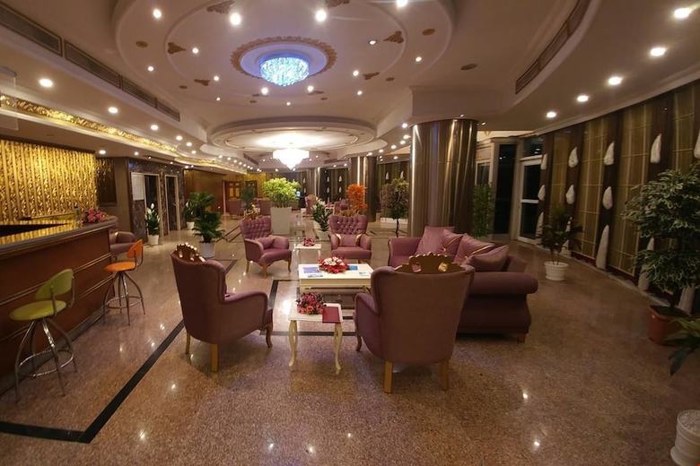 Hotel Lacin Park