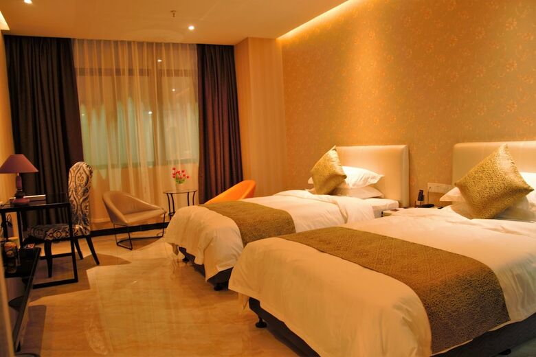 J Hotel