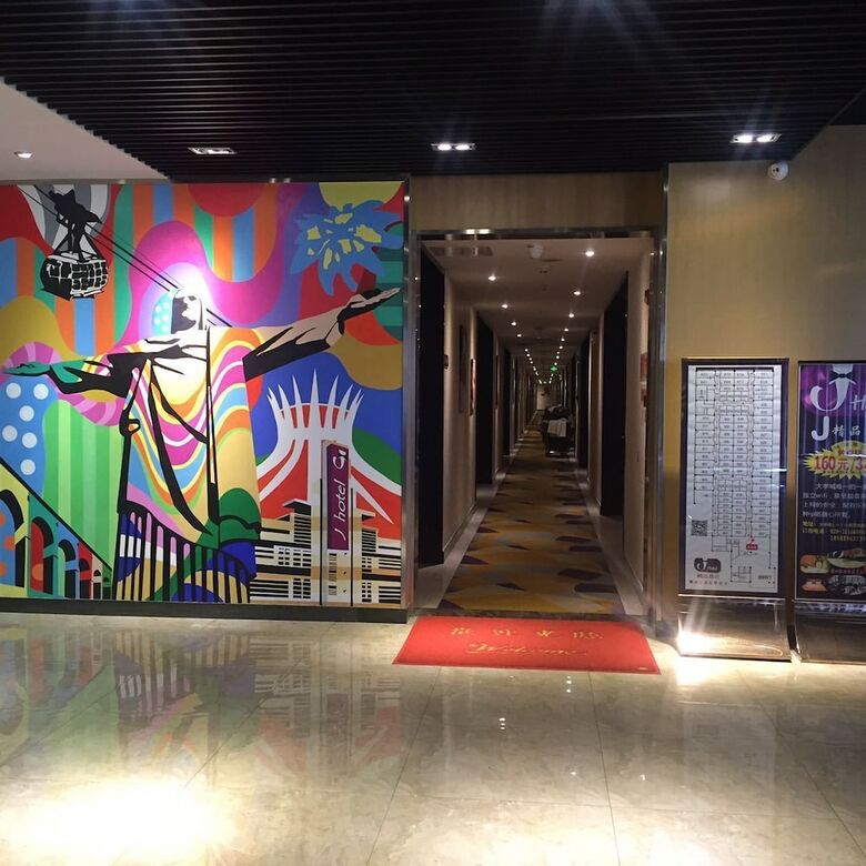 J Hotel