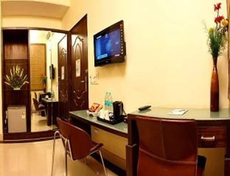 Hotel Sumedha Premium