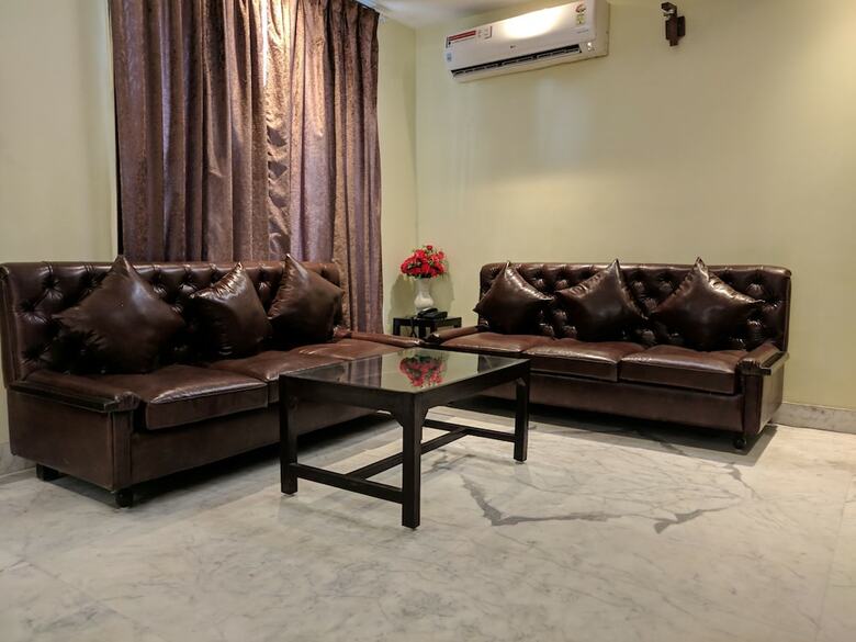 Hotel Sumedha Premium