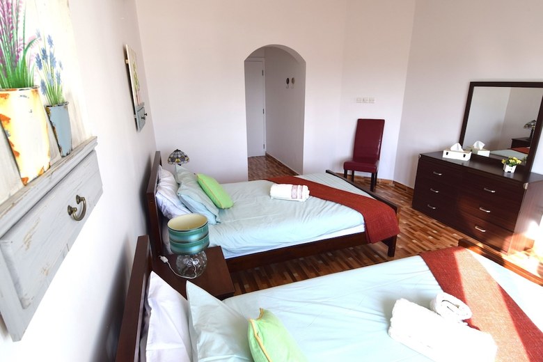 Bed & Breakfast Lana Villa