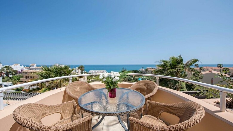 Malibu Apartments